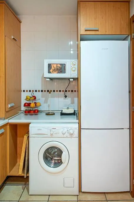 Beautiful 2Br Apt With Terrace, Garden & Pool Marbella