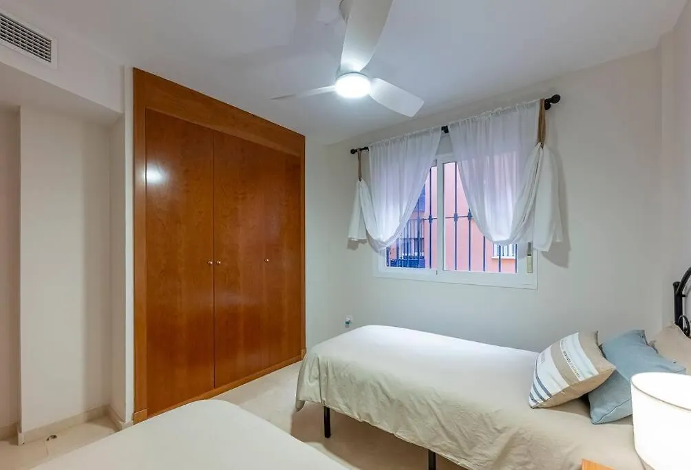 Daire Beautiful 2Br Apt With Terrace, Garden & Pool Marbella İspanya