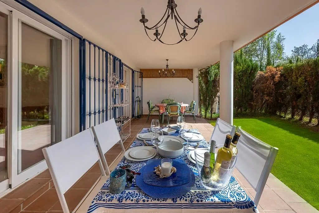 Beautiful 2Br Apt With Terrace, Garden & Pool Marbella Daire