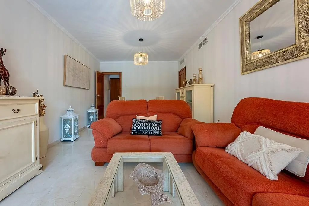 Beautiful 2Br Apt With Terrace, Garden & Pool Marbella Daire
