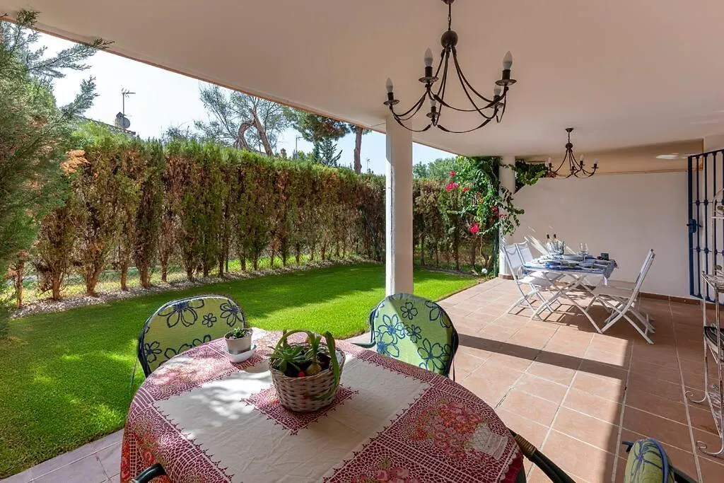 Beautiful 2Br Apt With Terrace, Garden & Pool Marbella Daire